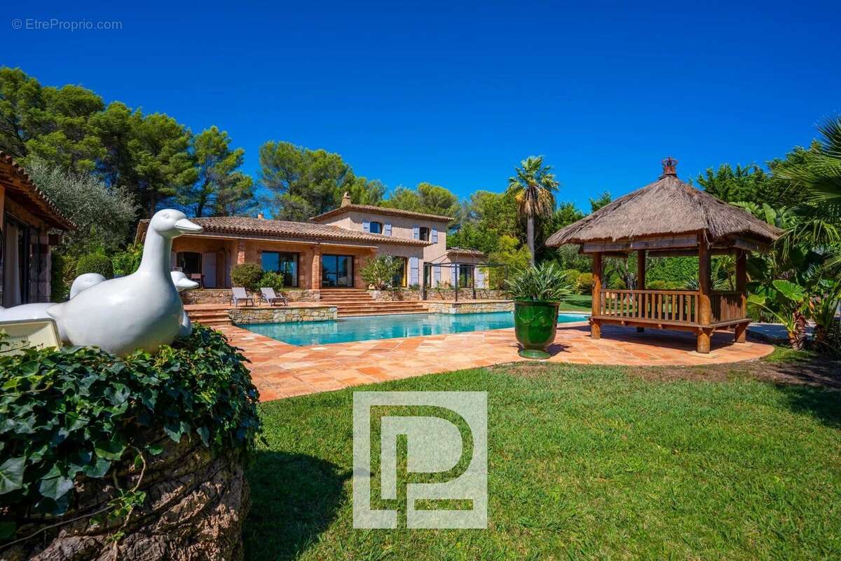 Maison à MOUANS-SARTOUX