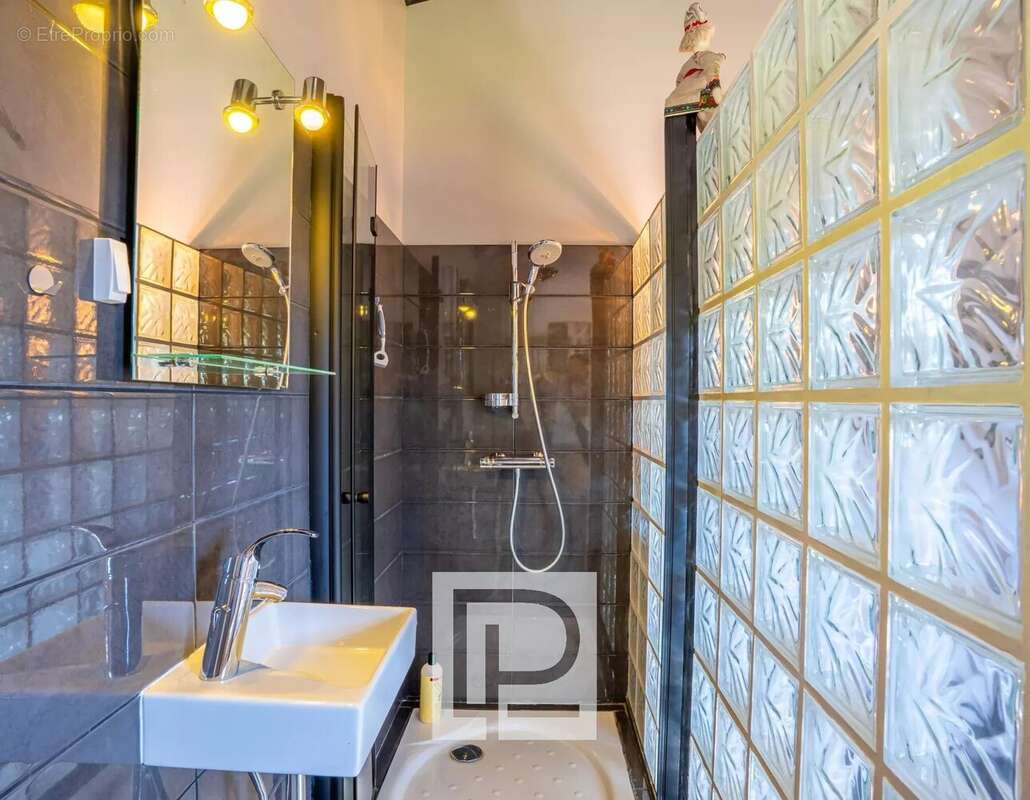 Maison à MOUANS-SARTOUX