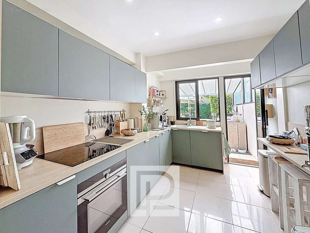 Appartement à LE CANNET