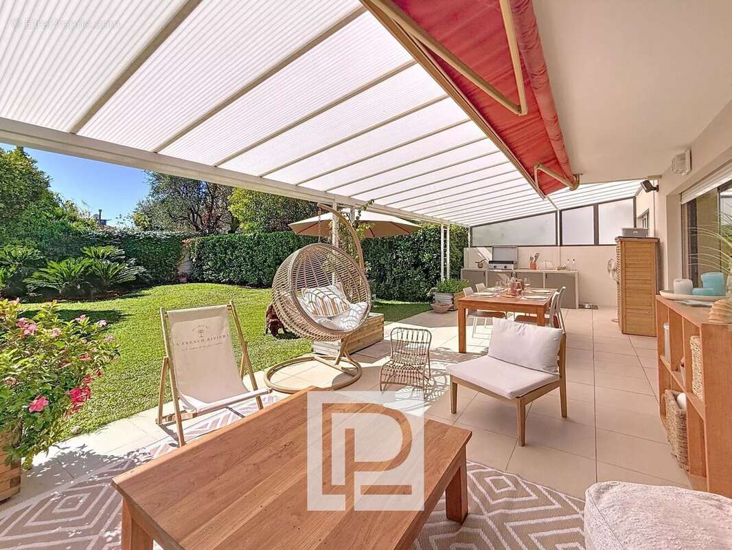 Appartement à LE CANNET