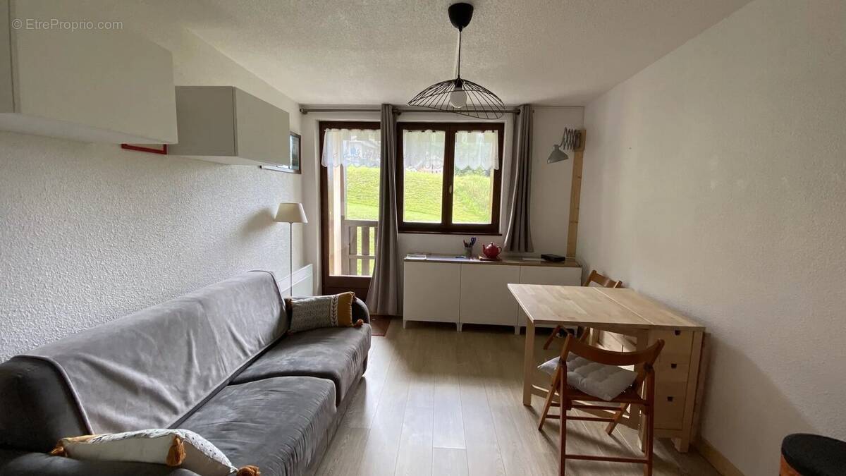 Appartement à LELEX