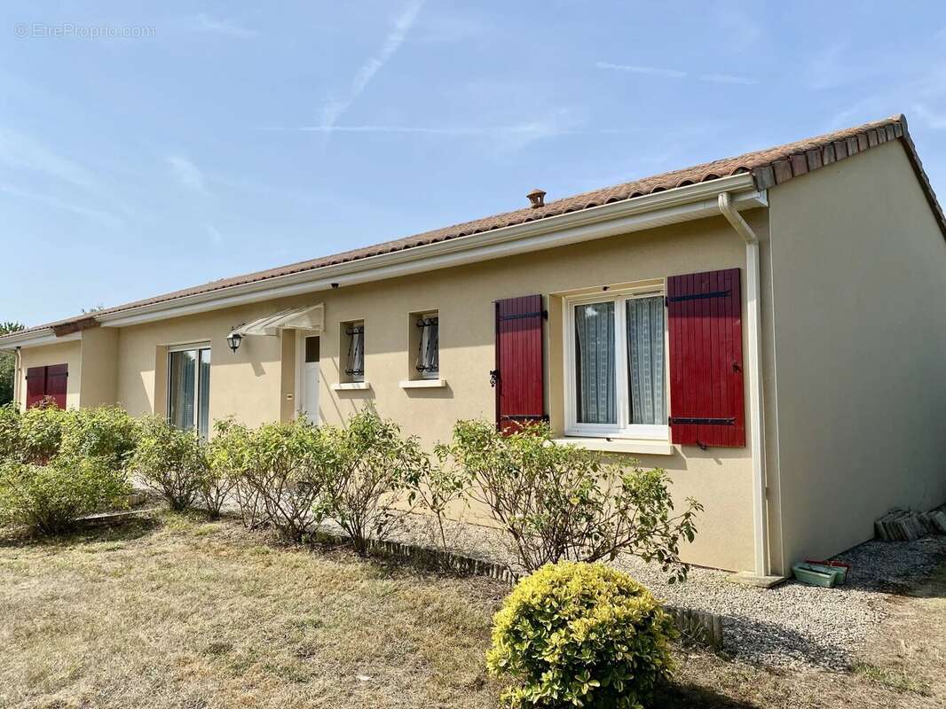 Maison à LATHUS-SAINT-REMY