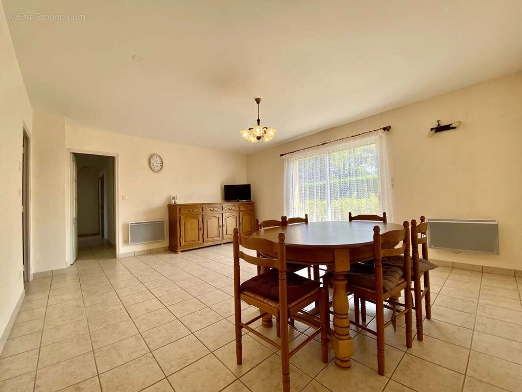 Maison à LATHUS-SAINT-REMY