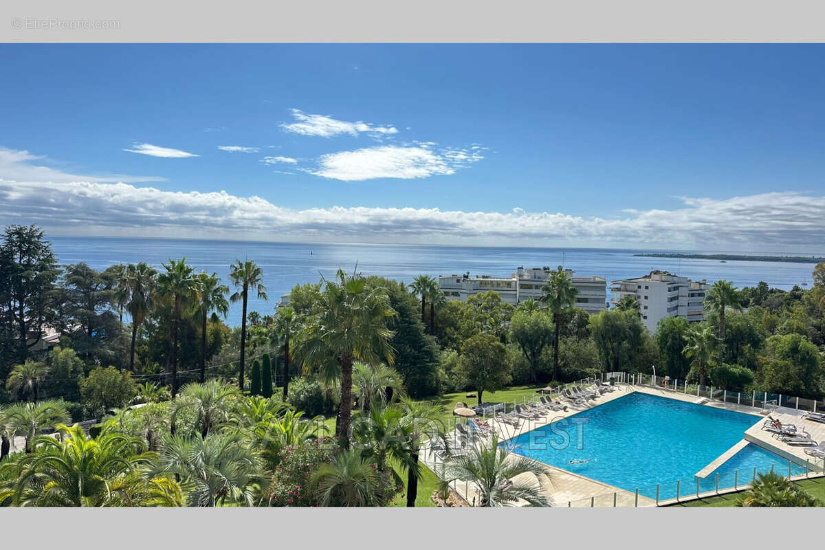 Appartement à VALLAURIS