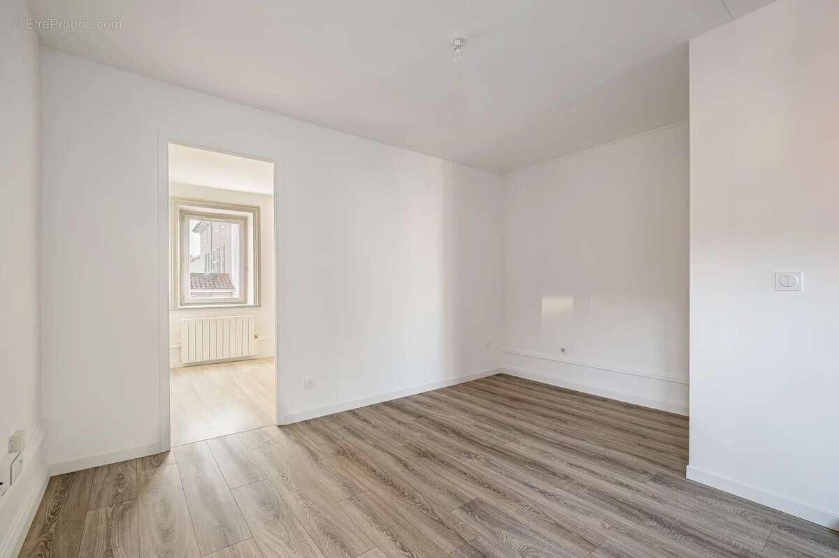 Appartement à CRAPONNE