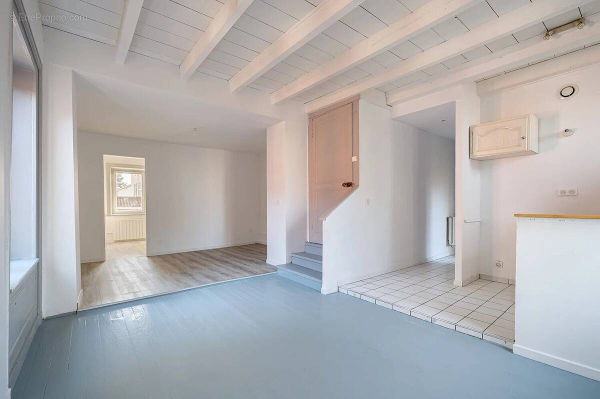 Appartement à CRAPONNE