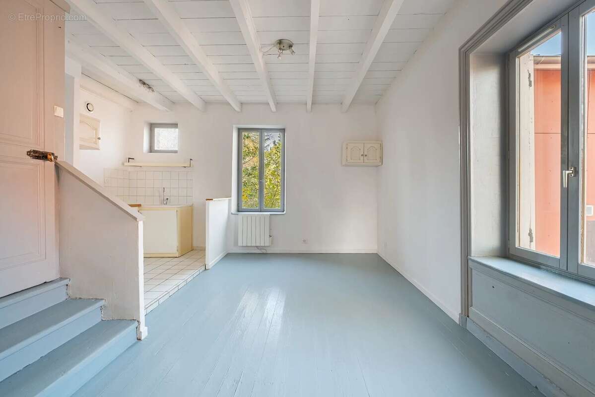 Appartement à CRAPONNE