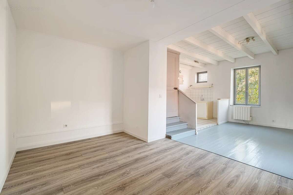 Appartement à CRAPONNE