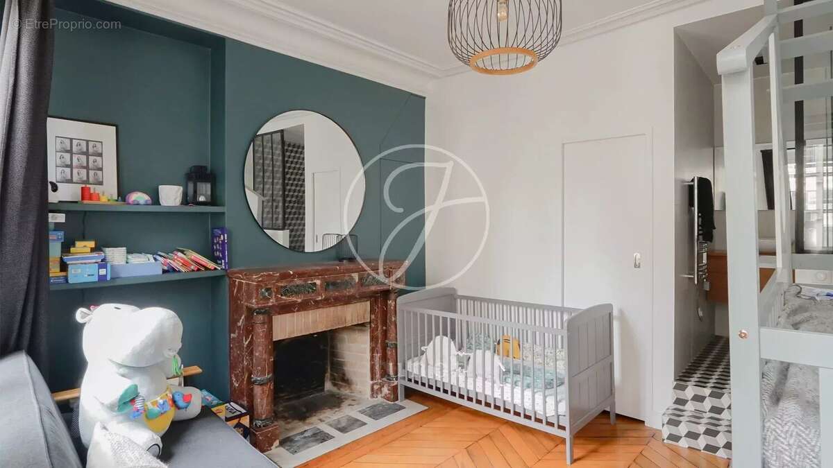 Appartement à PARIS-2E