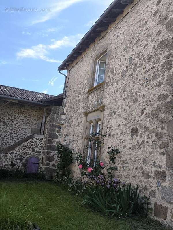 Maison à SAINT-JUNIEN