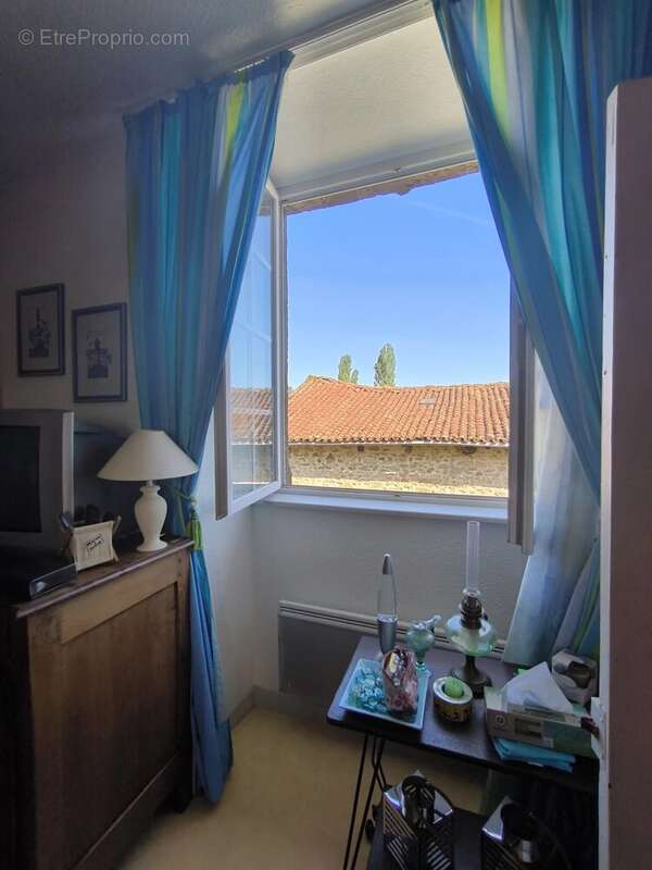 Maison à SAINT-JUNIEN