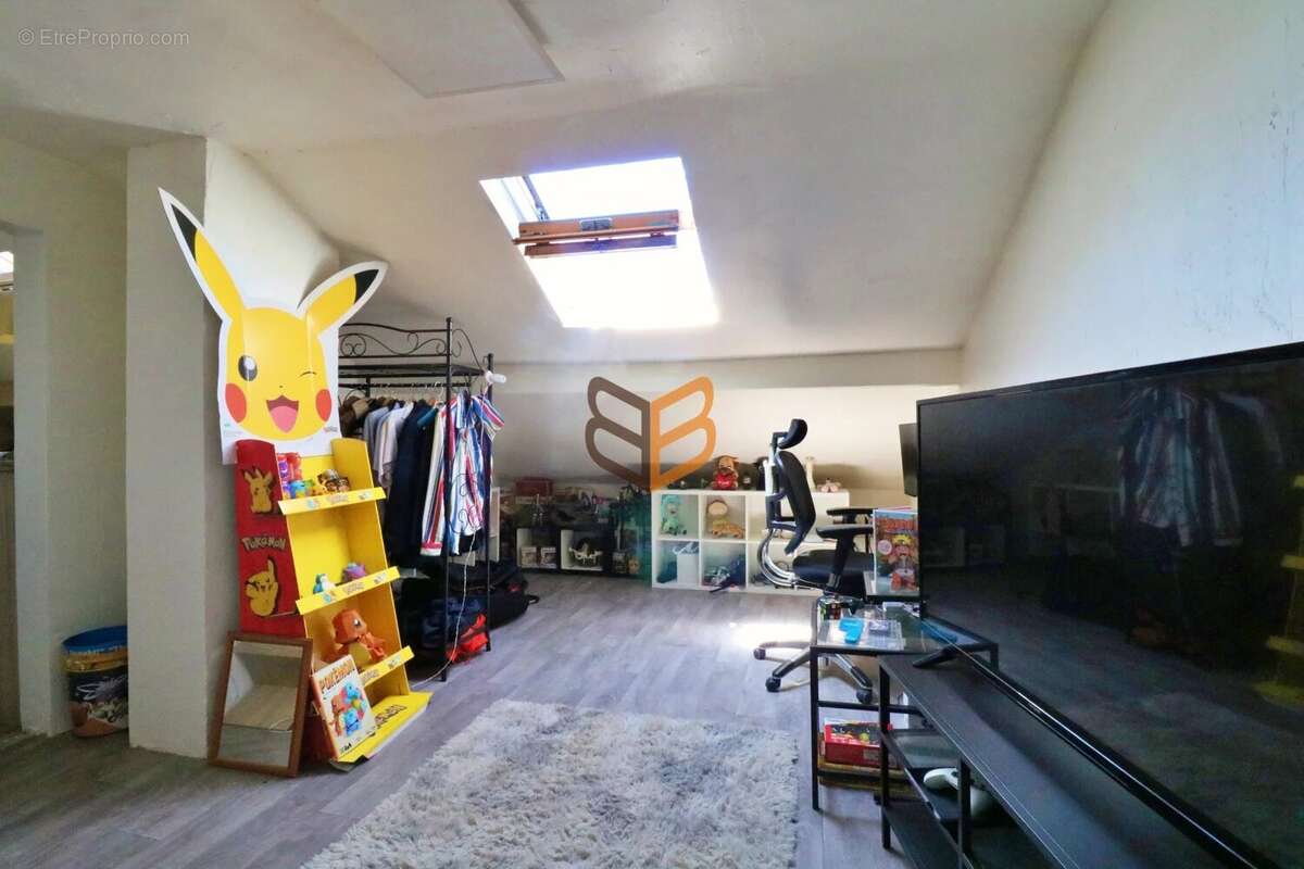 Maison à AUDUN-LE-ROMAN