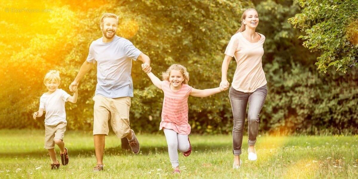 Terrain à CHAMPAGNE