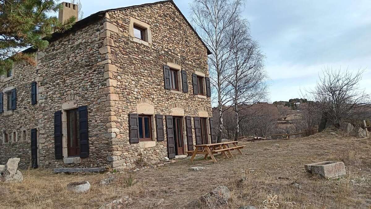 Maison à FONT-ROMEU-ODEILLO-VIA