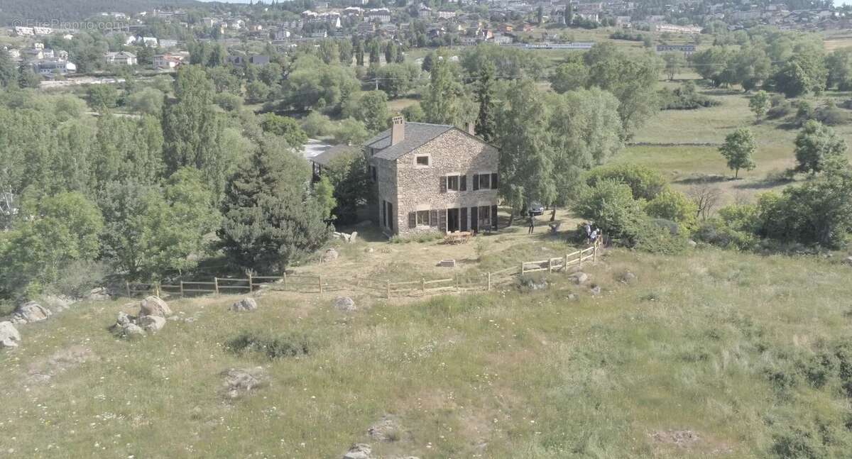 Maison à FONT-ROMEU-ODEILLO-VIA