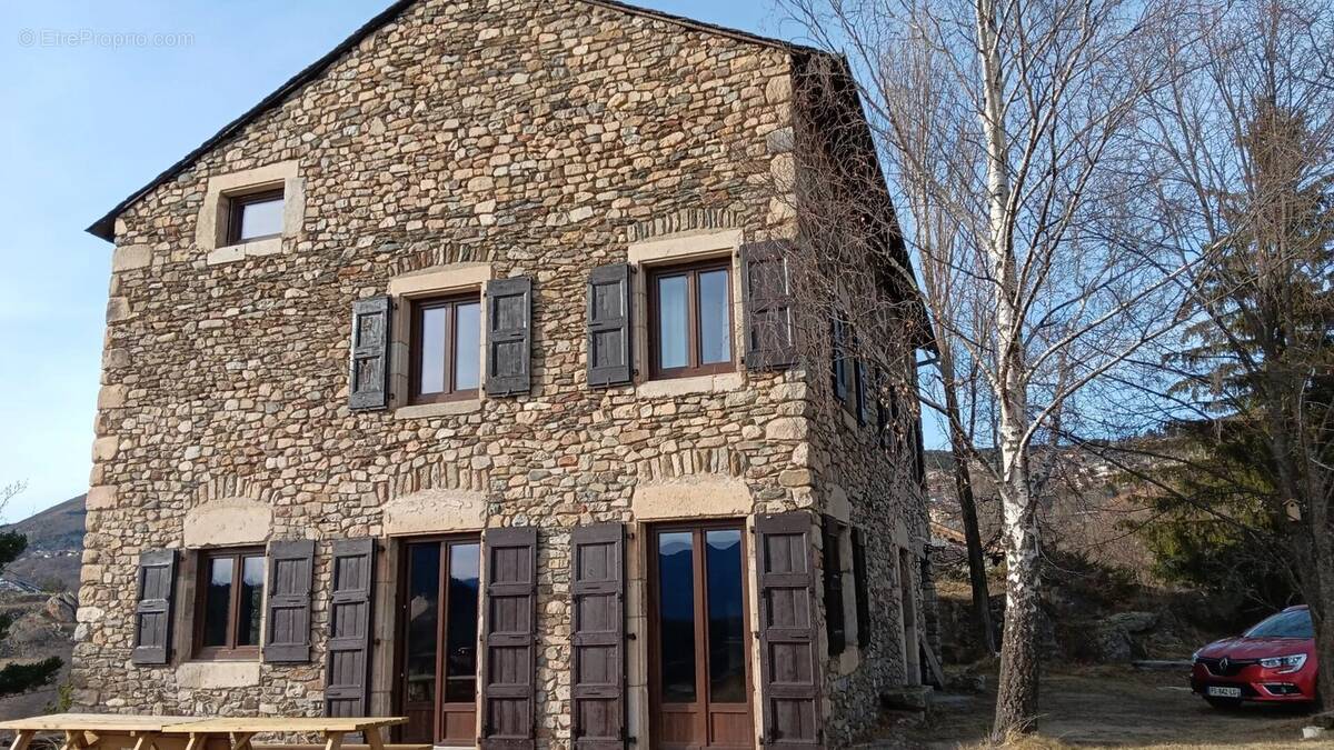 Maison à FONT-ROMEU-ODEILLO-VIA