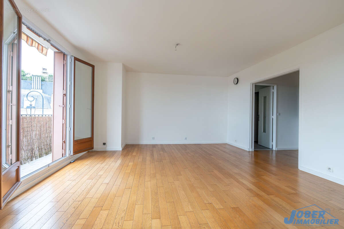 Appartement à NOGENT-SUR-MARNE