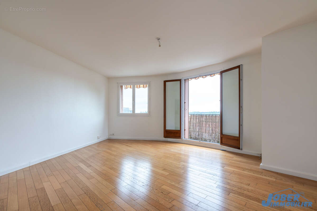 Appartement à NOGENT-SUR-MARNE