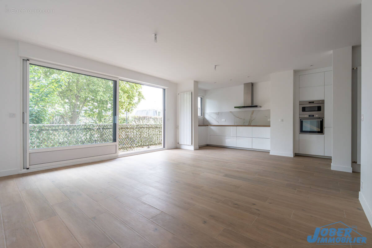 Appartement à NOGENT-SUR-MARNE