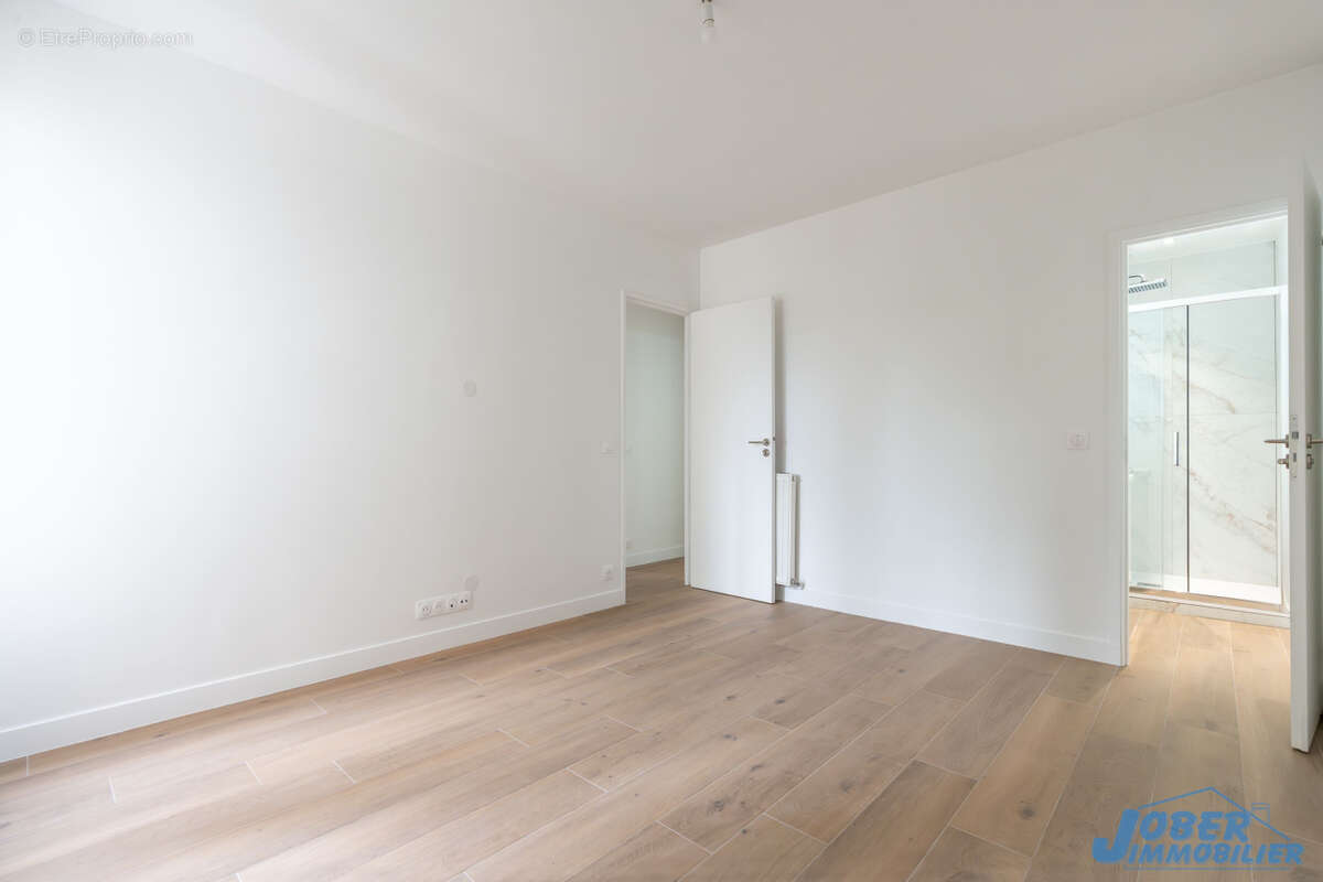 Appartement à NOGENT-SUR-MARNE