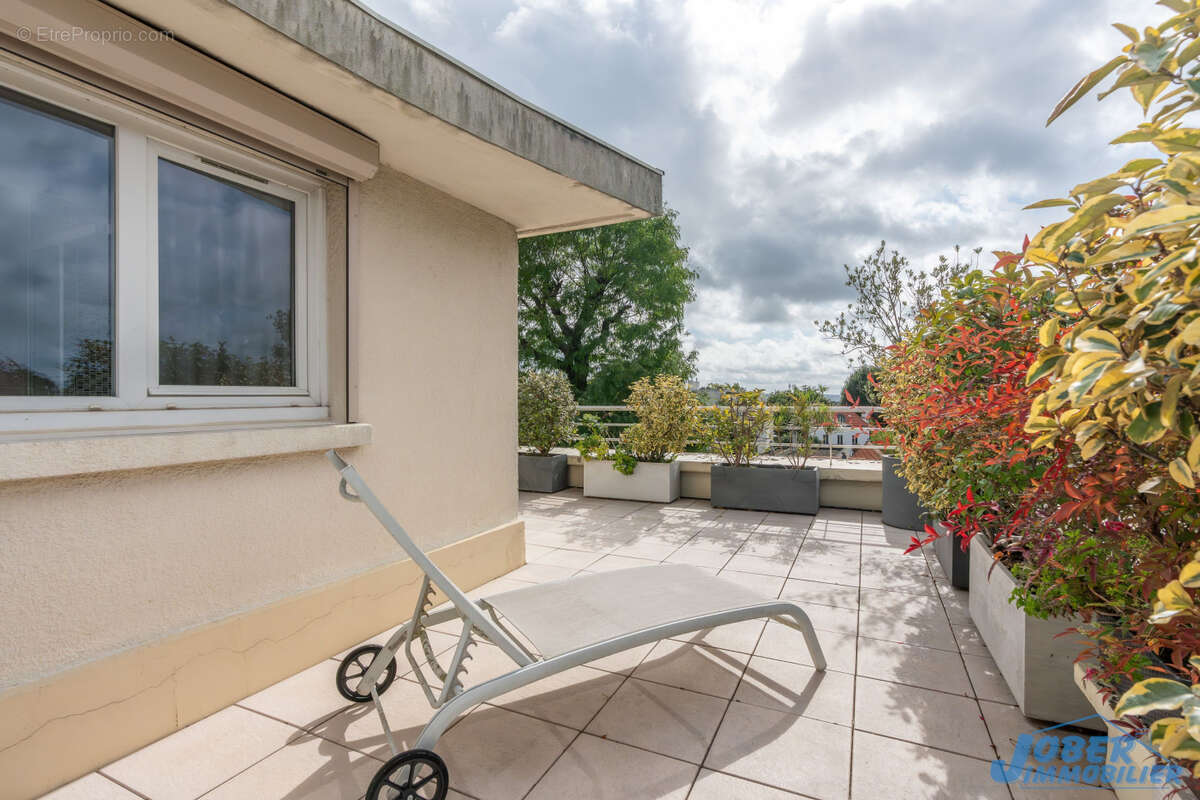 Appartement à NOGENT-SUR-MARNE