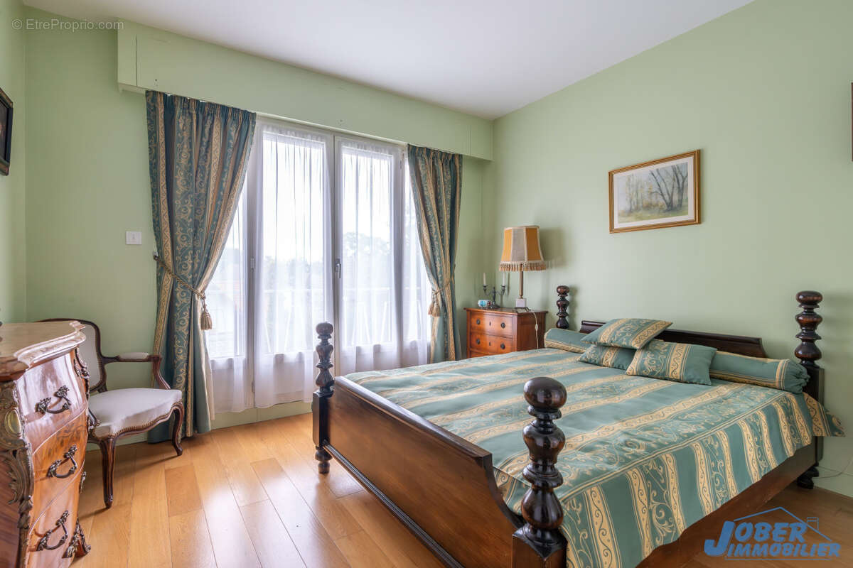 Appartement à NOGENT-SUR-MARNE