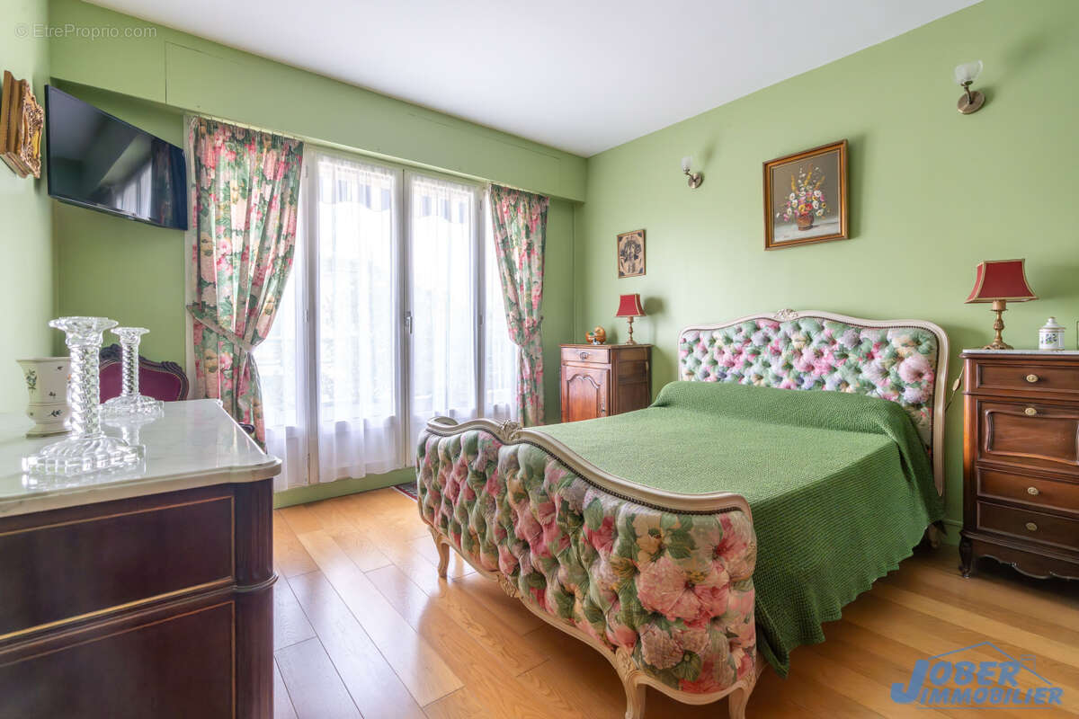 Appartement à NOGENT-SUR-MARNE