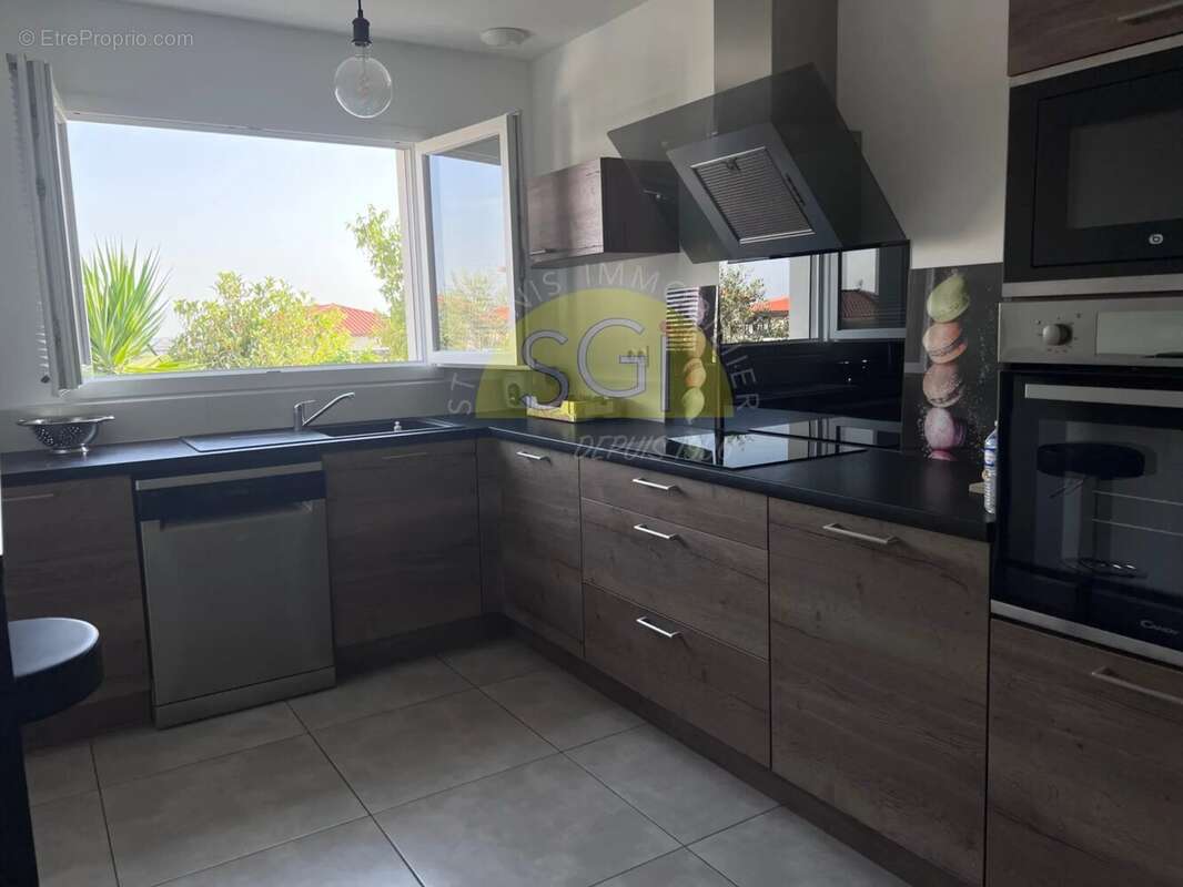 Maison à VILLELONGUE-DELS-MONTS