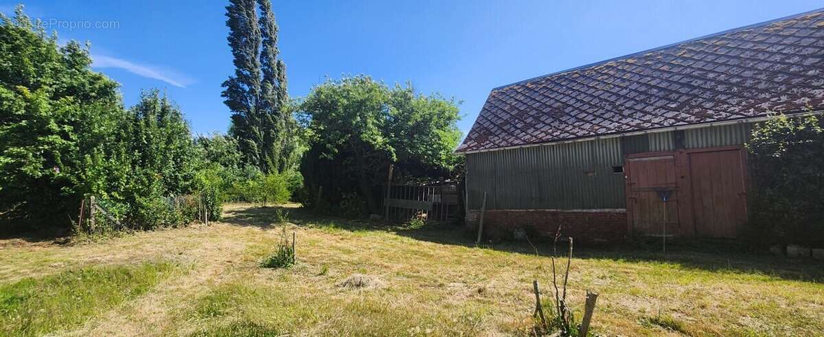 Maison à AVESNES-EN-VAL