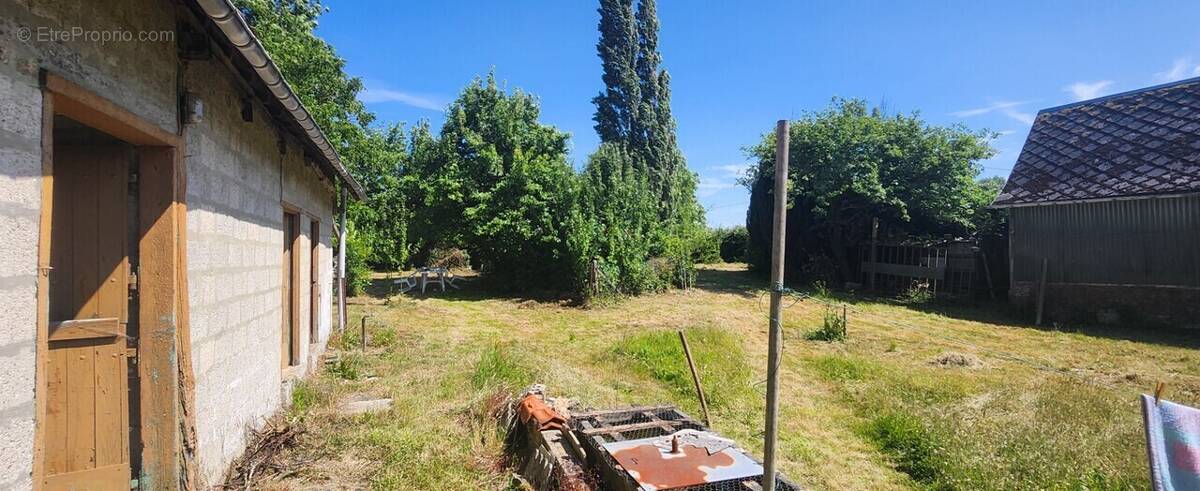 Maison à AVESNES-EN-VAL