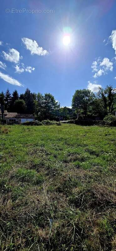 Terrain à VARILHES