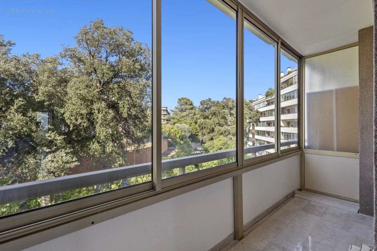 Appartement à LE CANNET