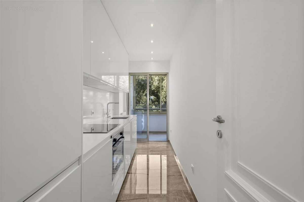 Appartement à LE CANNET