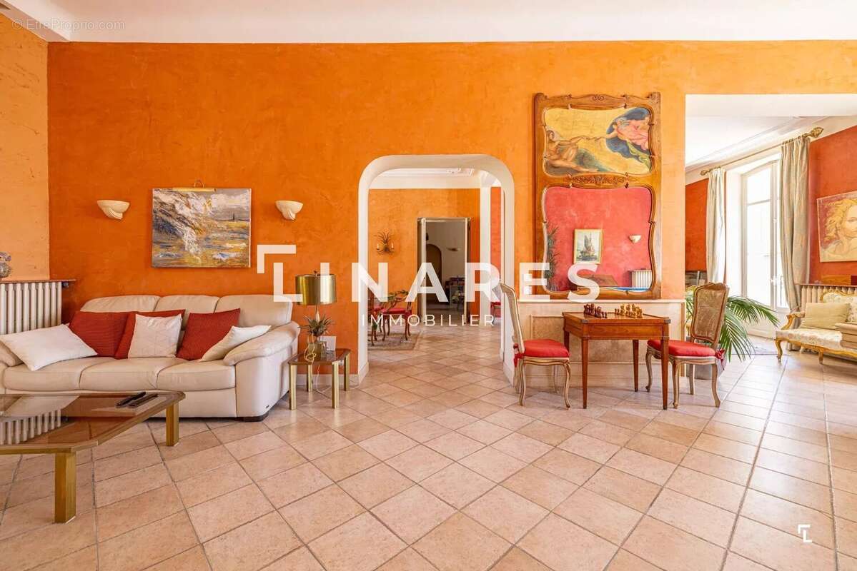 Maison à MARSEILLE-8E