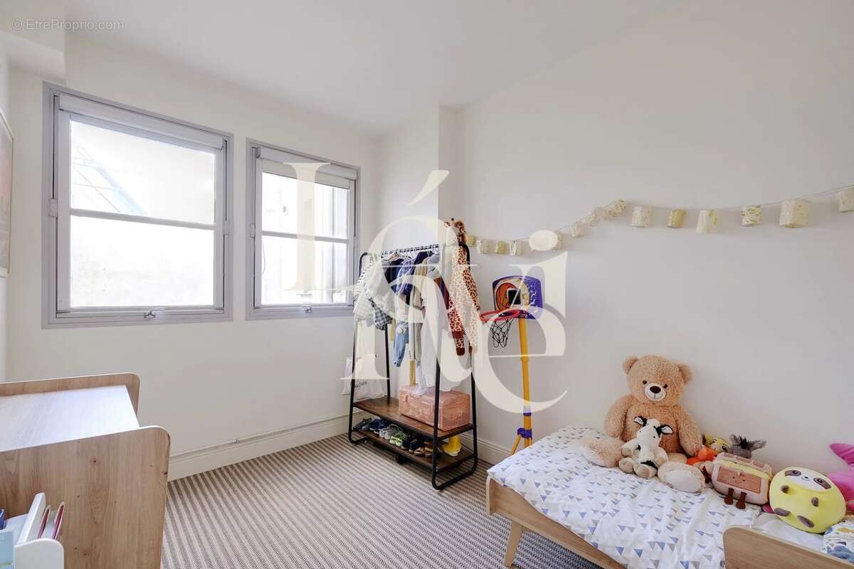 Appartement à PARIS-5E