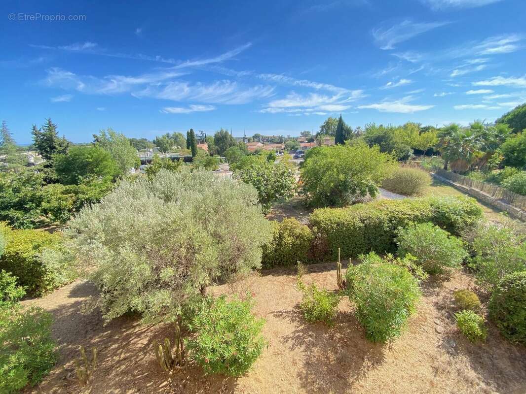 Appartement à HYERES