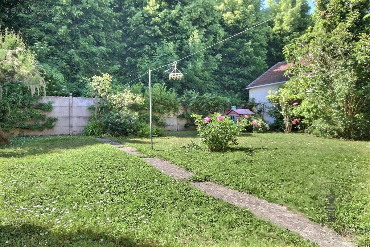 Maison à ORMESSON-SUR-MARNE