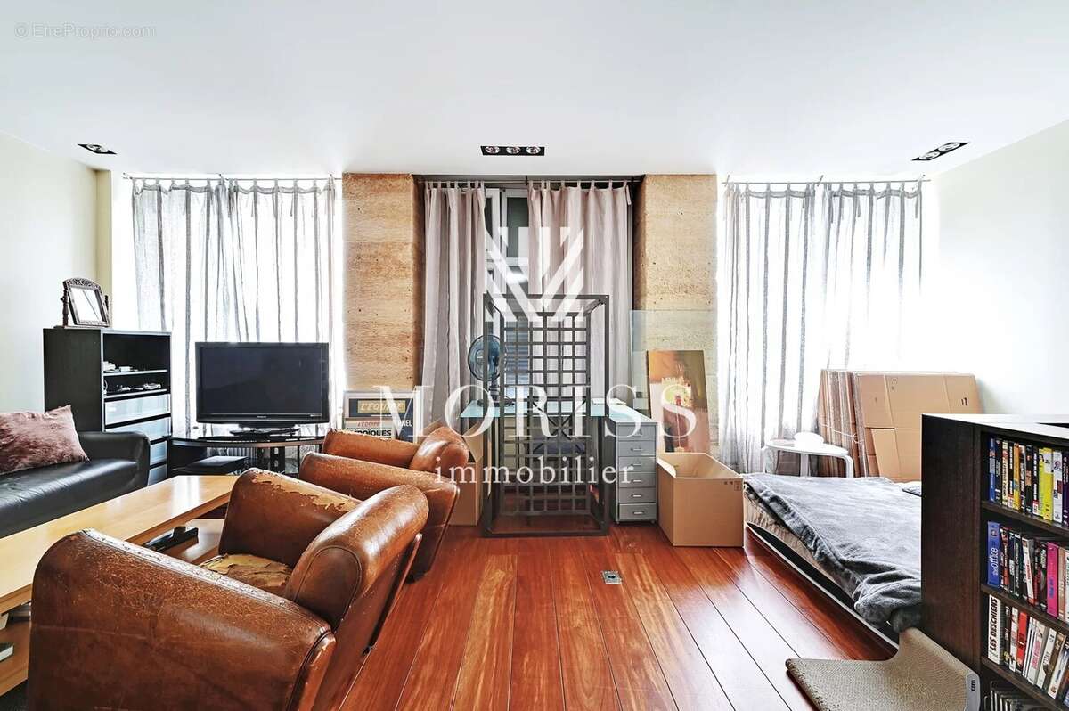 Appartement à PARIS-11E