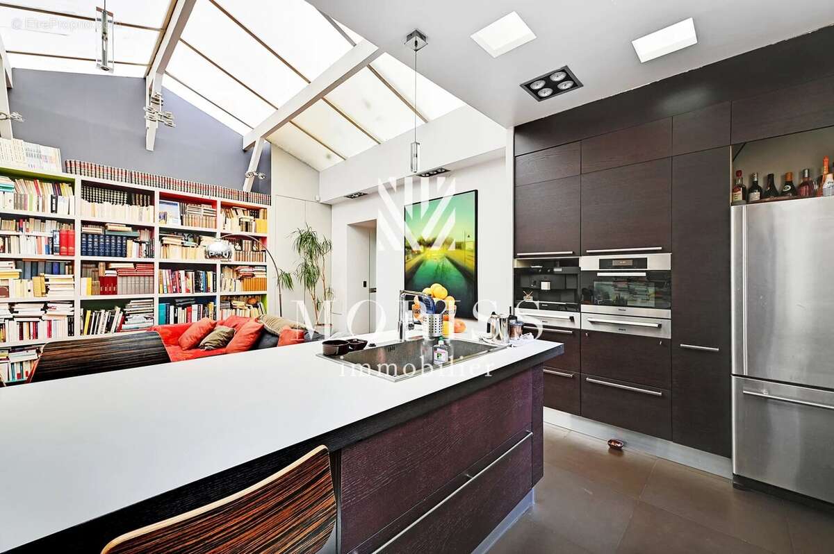 Appartement à PARIS-11E