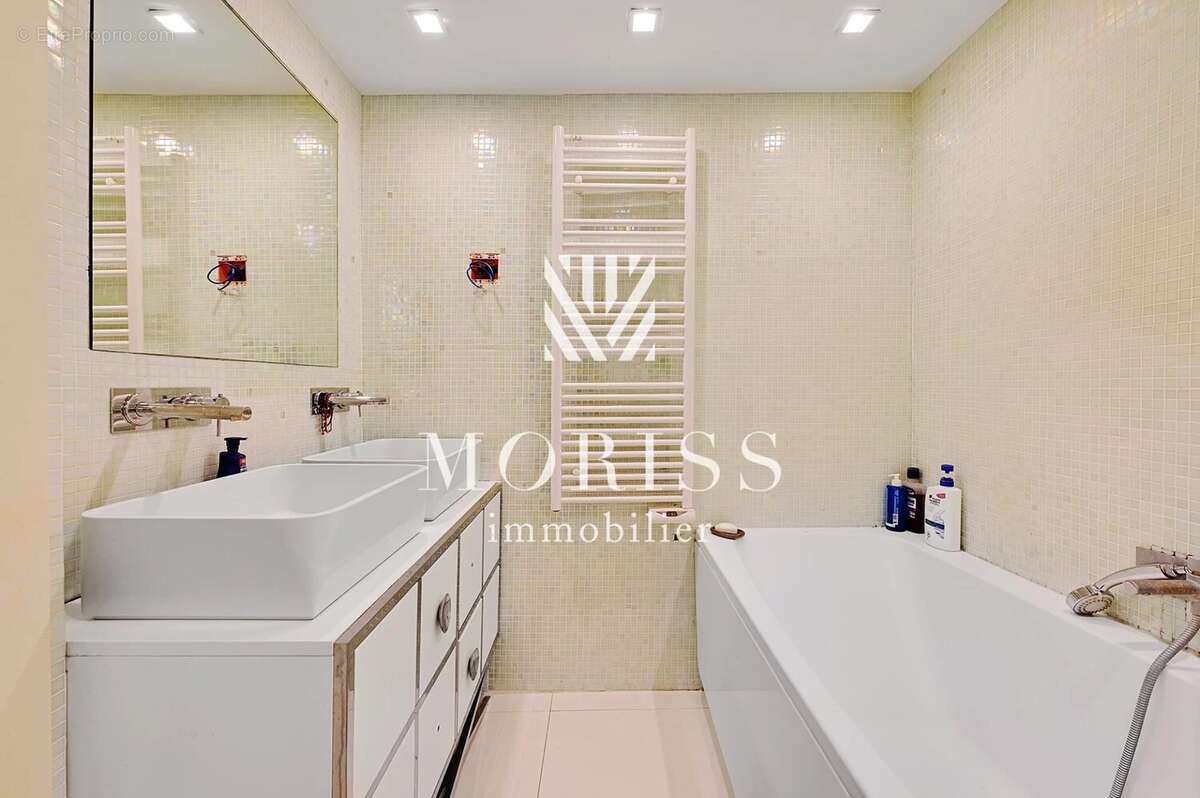 Appartement à PARIS-11E