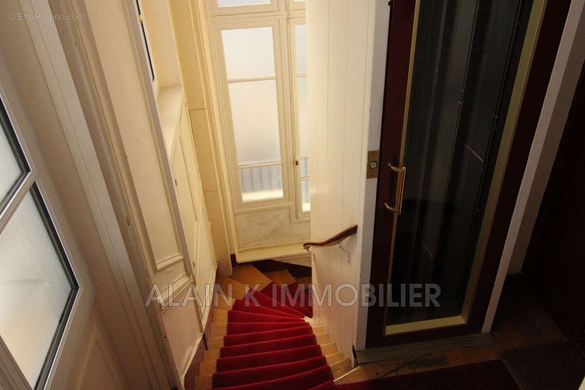 Appartement à VERSAILLES