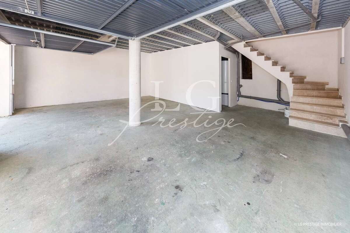 Maison à MANDELIEU-LA-NAPOULE