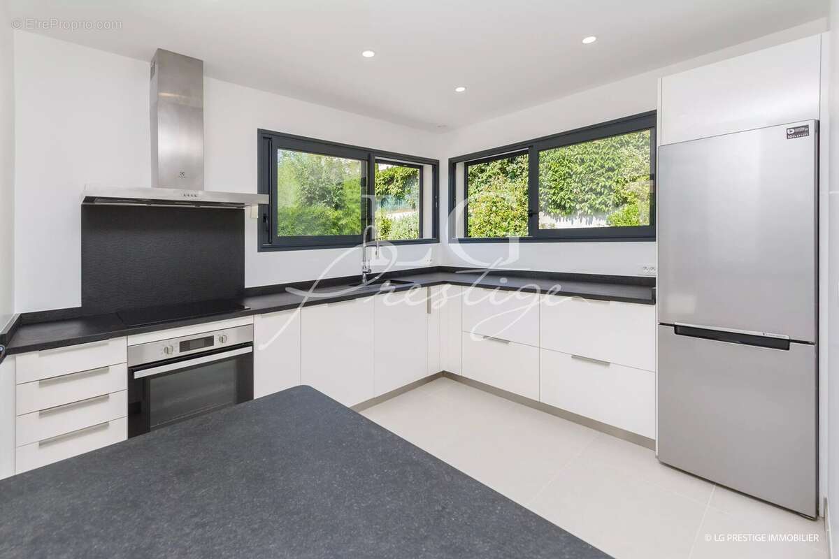 Maison à MANDELIEU-LA-NAPOULE