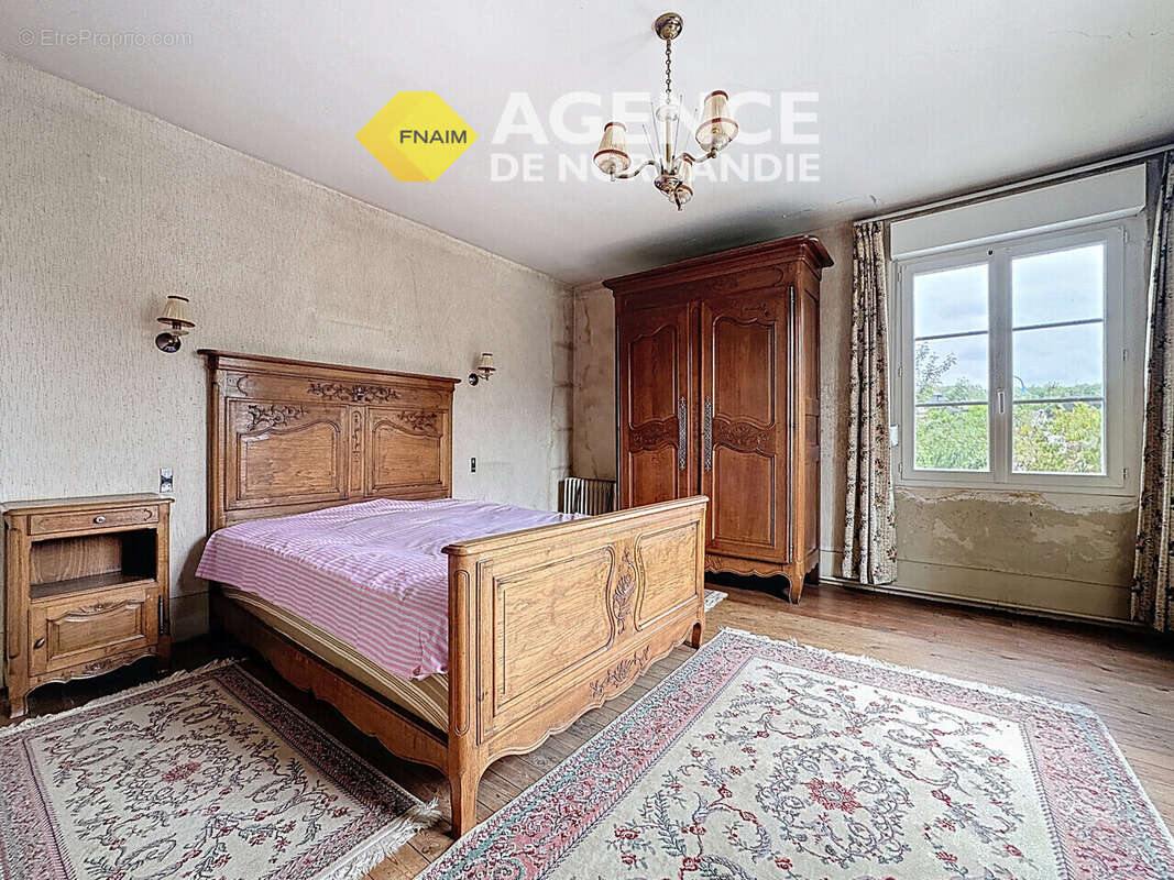 Maison à MONTREUIL-L&#039;ARGILLE