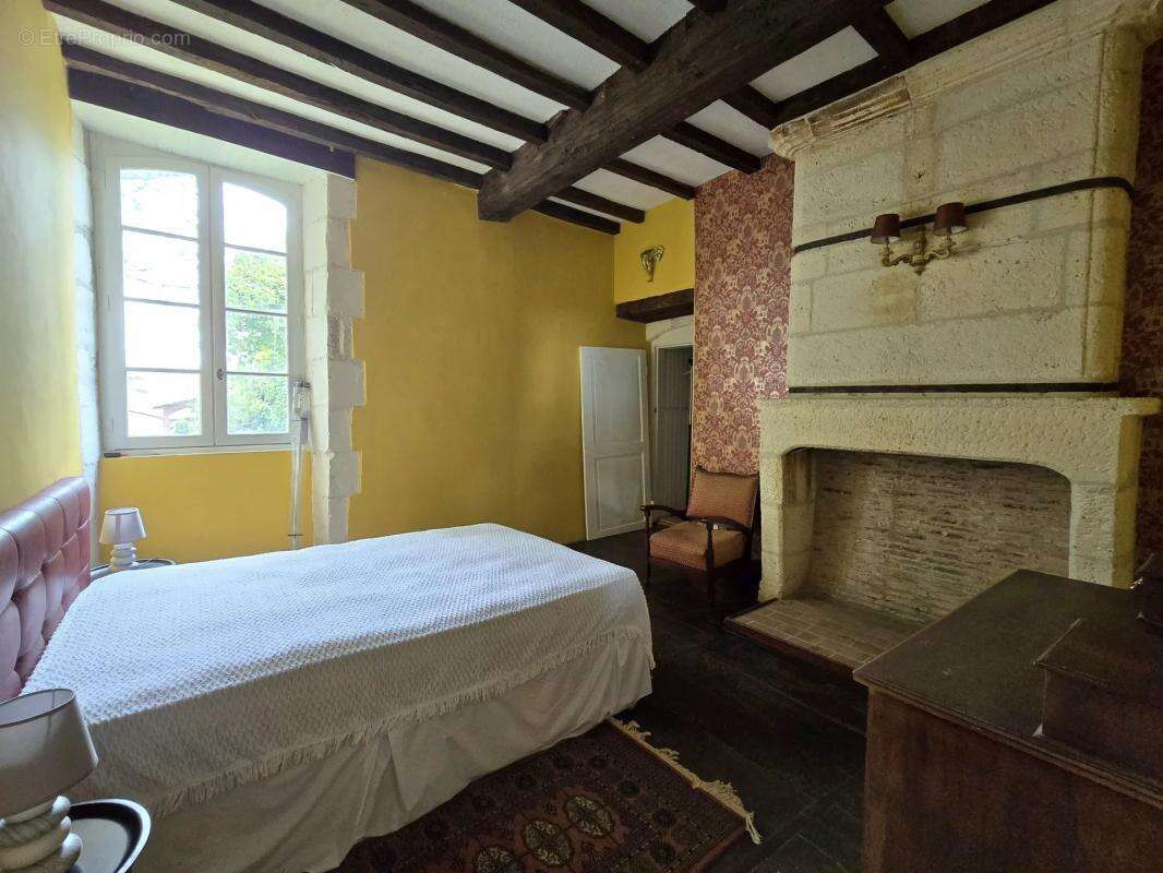 Maison à VILLETOUREIX