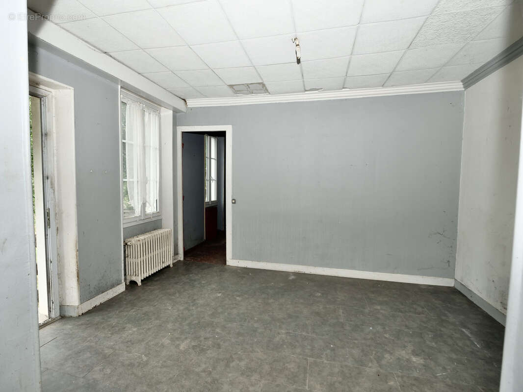 Maison à LE CHATELET-EN-BRIE