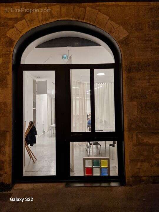 BUREAUX COMMERCIAUX  - Commerce à BORDEAUX