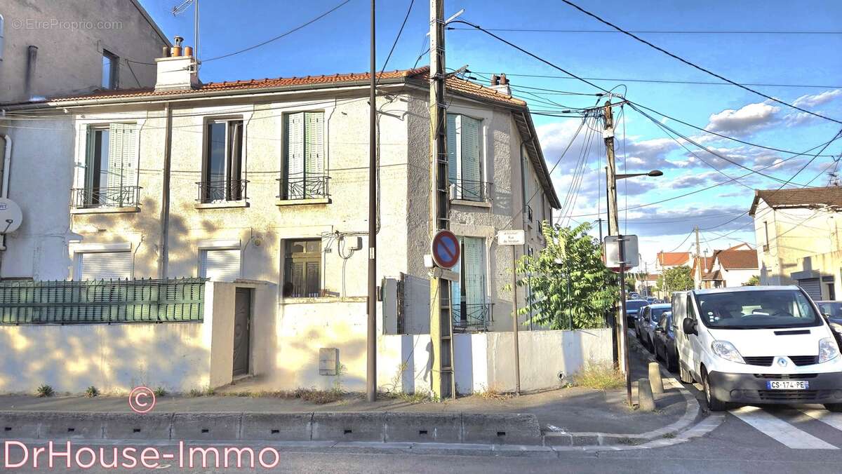 Appartement à LE BOURGET