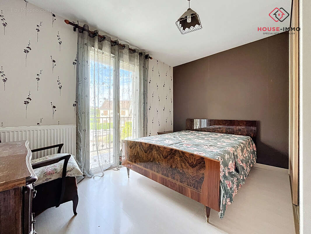 Maison à CLAIRVAUX-LES-LACS