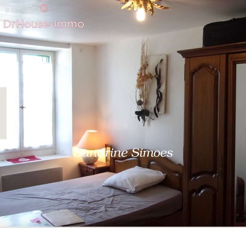 Maison à LA TRIMOUILLE